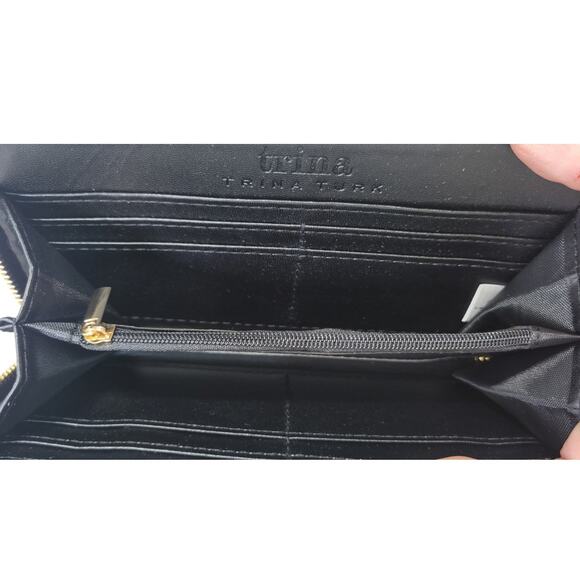 Trina Turk Wallet Black Floral Vegan Leather Zip Around Wallet NWT Retails $78 - Picture 6 of 6